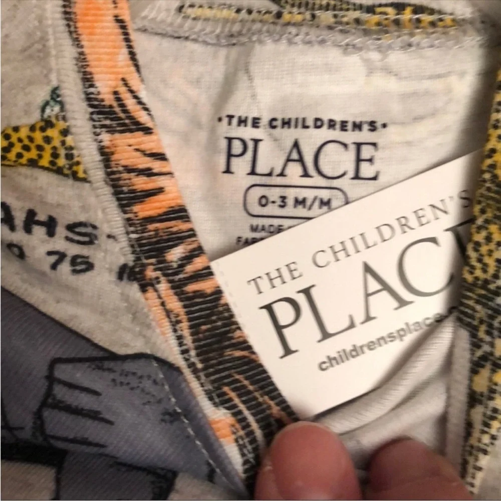 The Children's Place White and Blue Pajama Sets with Colorful Animal Print